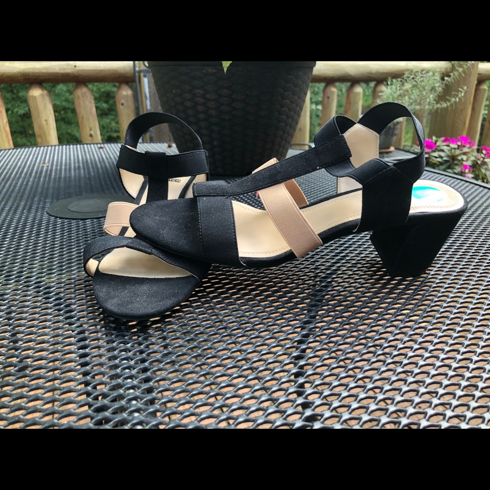 Impo- Edwina NWOT black & beige sandals, size 8 M - Picture 1 of 14